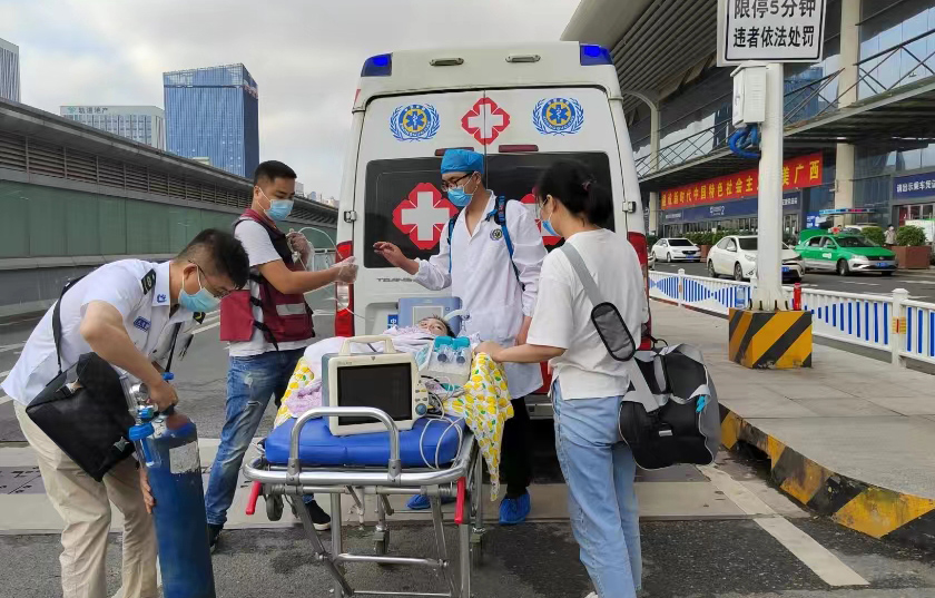 定安县救护车出租公司